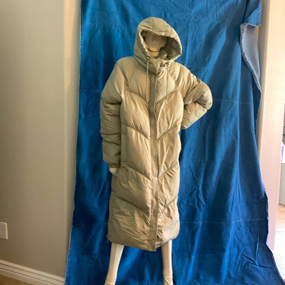 Top Shop - Brand New Trench Puffer Jacket w/side zippers.  Color is Sage
